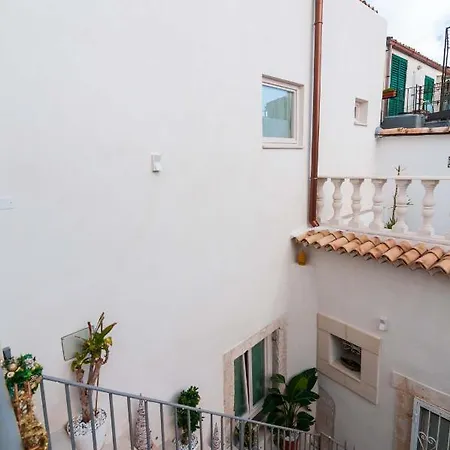 Lägenhet L'alba Di Ortigia A Due Passi Dal Mare Syrakusa