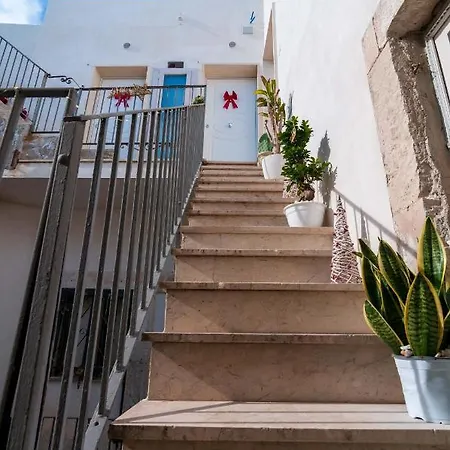 Lägenhet L'alba Di Ortigia A Due Passi Dal Mare