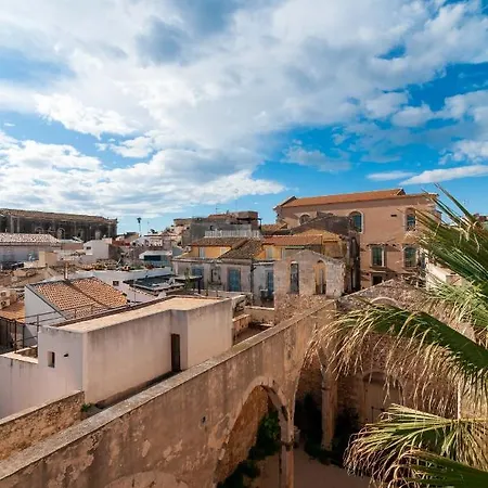 Lägenhet L'alba Di Ortigia A Due Passi Dal Mare Syrakusa