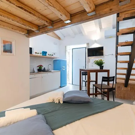 Lägenhet L'alba Di Ortigia A Due Passi Dal Mare Syrakusa